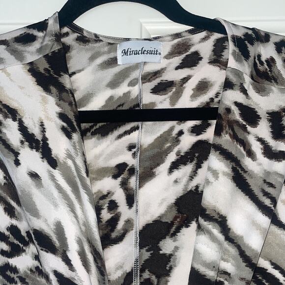 MIRACLESUIT Cap Sleeve Printed Beach Dress Medium M - Picture 3 of 5